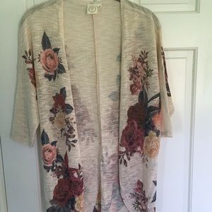 Lightweight Flower Pattern Cardigan